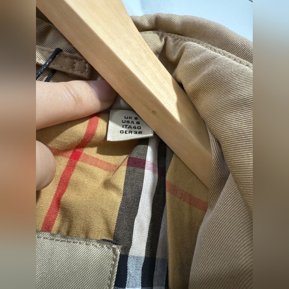 Burberry Tan Trench Coat for Women - Picture 11 of 16